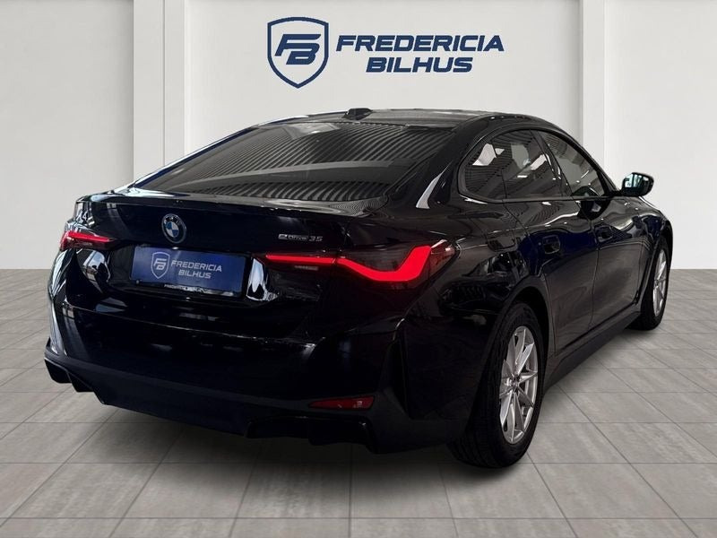 Sort BMW i4 fra 2023
