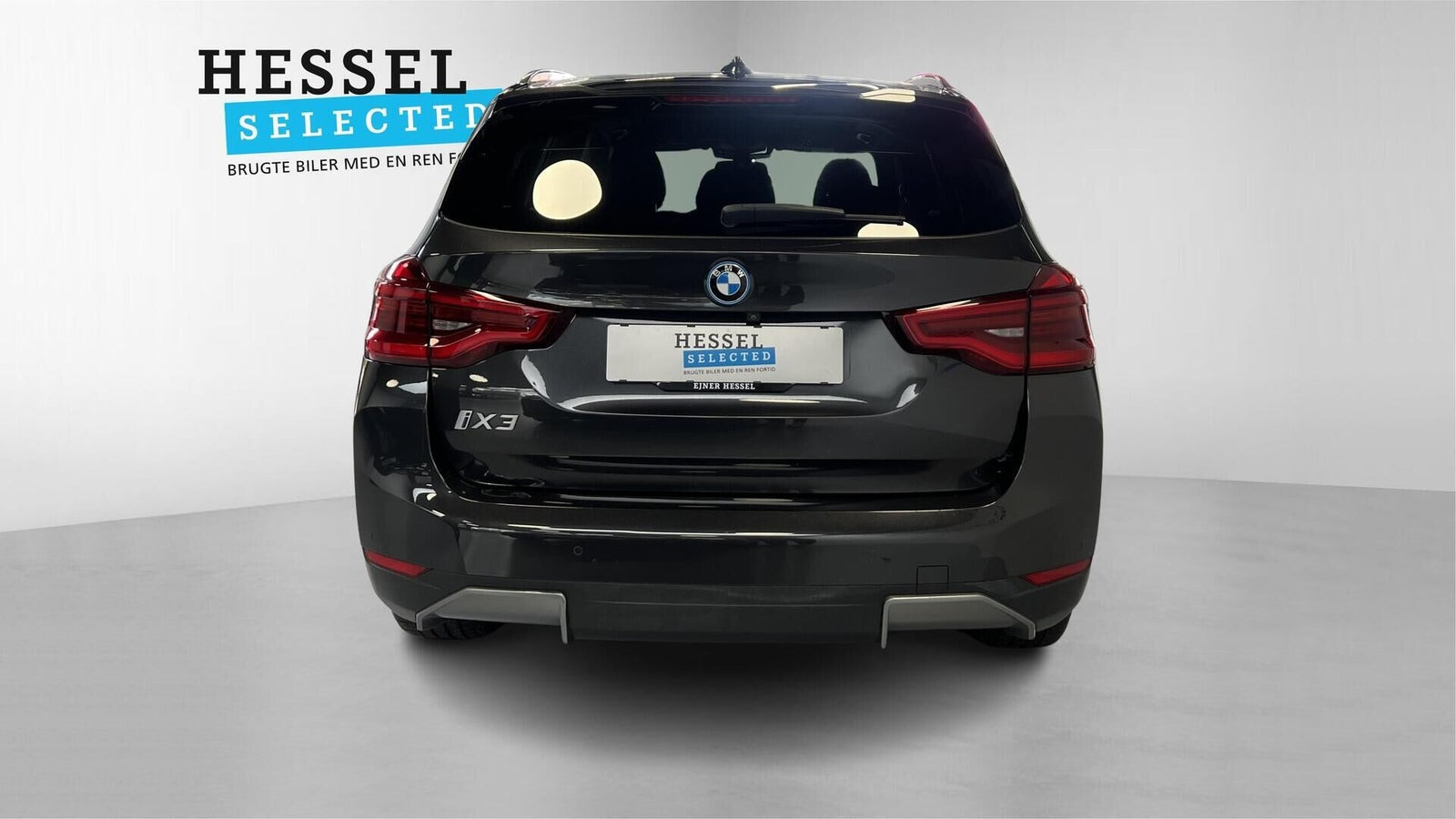 Grå BMW iX3 fra 2022