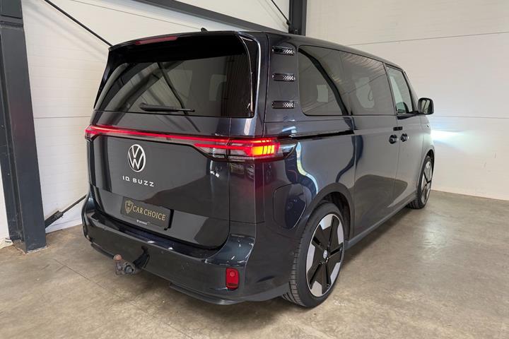 Blå VW ID.Buzz fra 2023