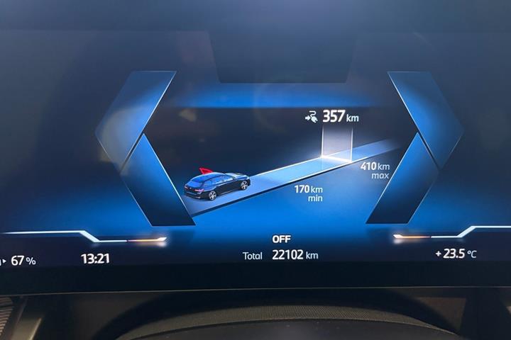 Sort BMW i5 fra 2025