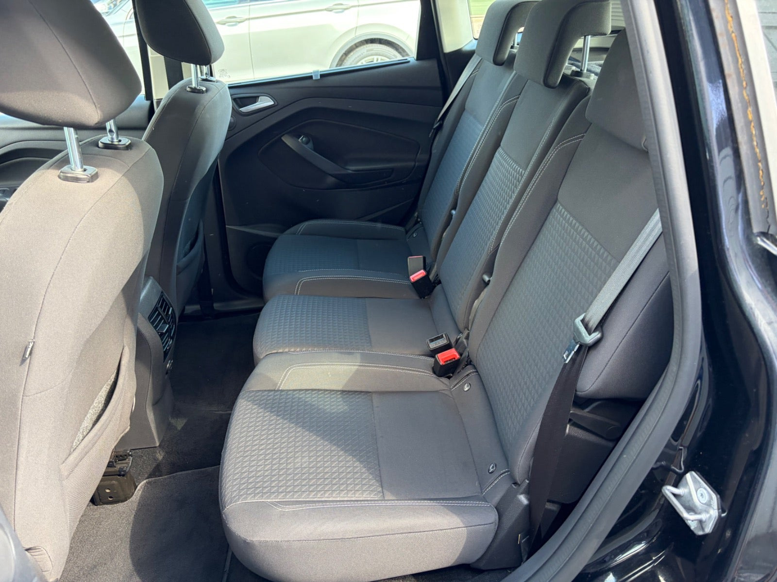 Sort Ford C-MAX fra 2015