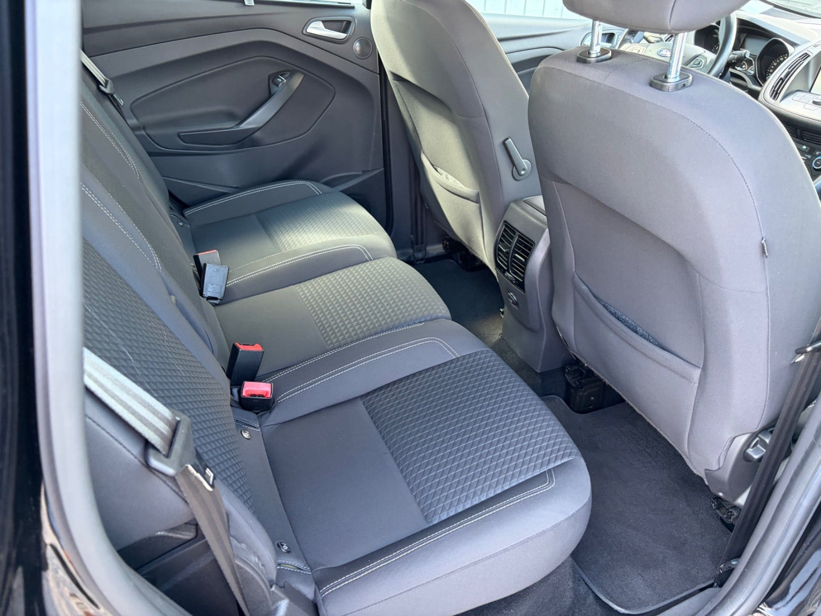Sort Ford C-MAX fra 2015