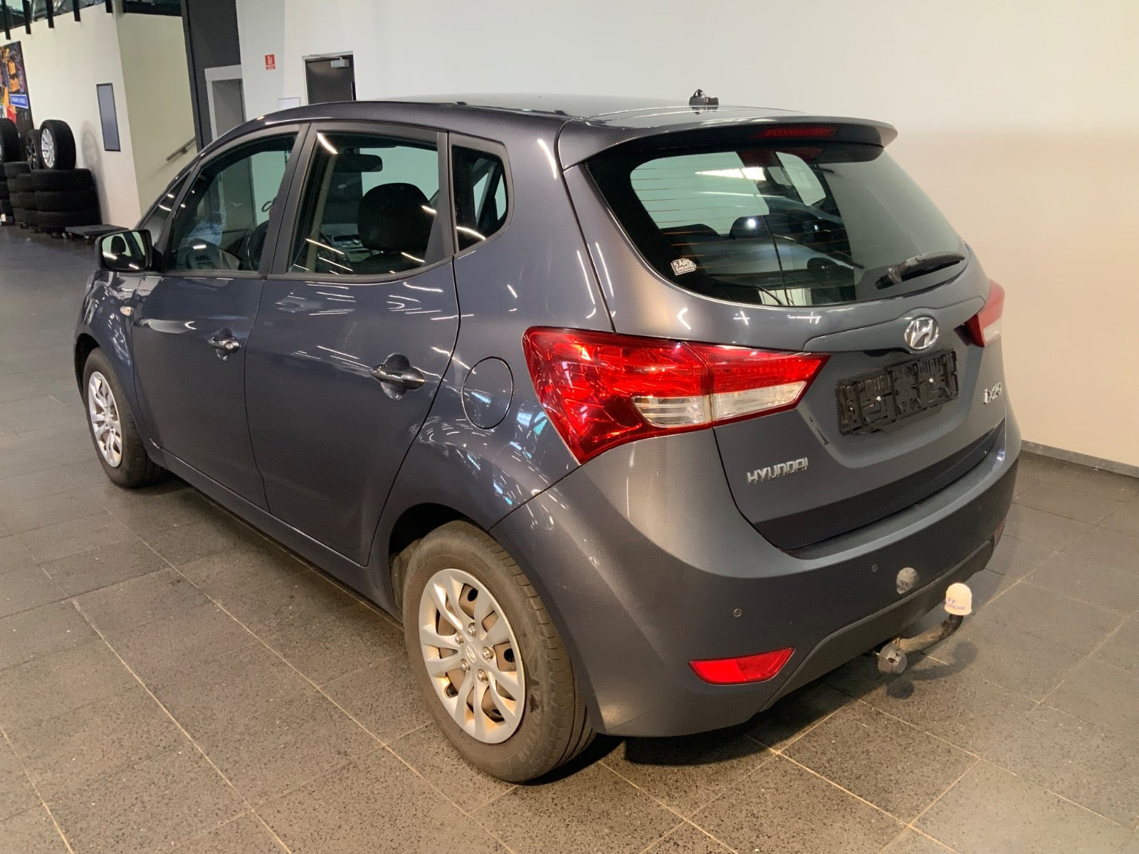 Grå Hyundai ix20 fra 2016