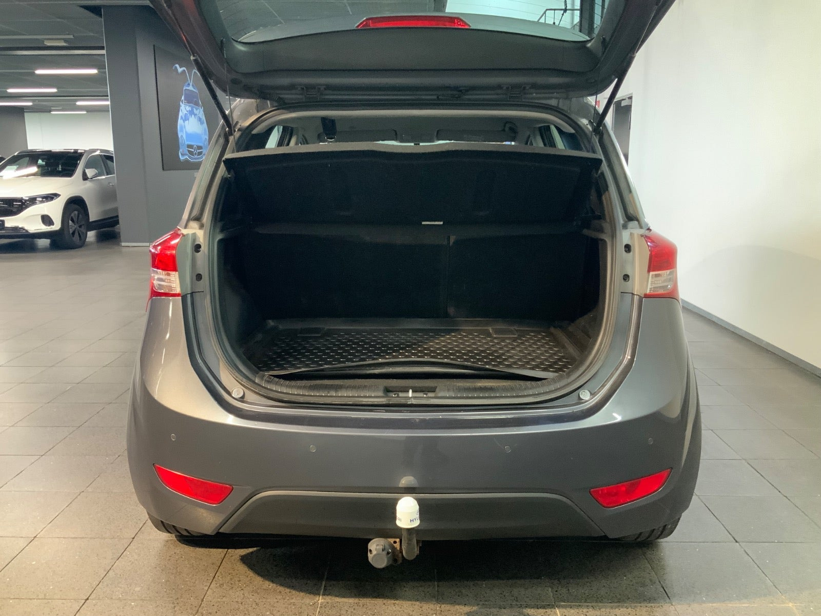 Grå Hyundai ix20 fra 2016