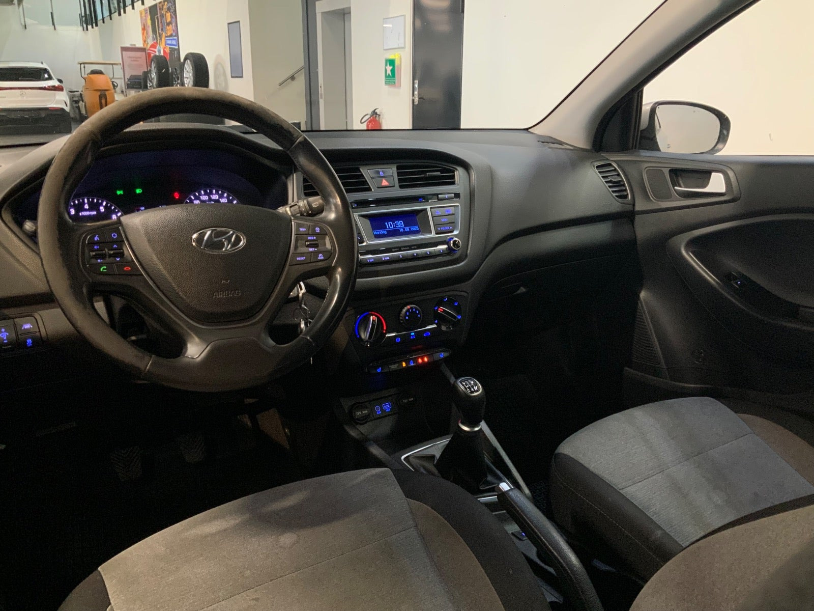 Sølv Hyundai i20 fra 2015