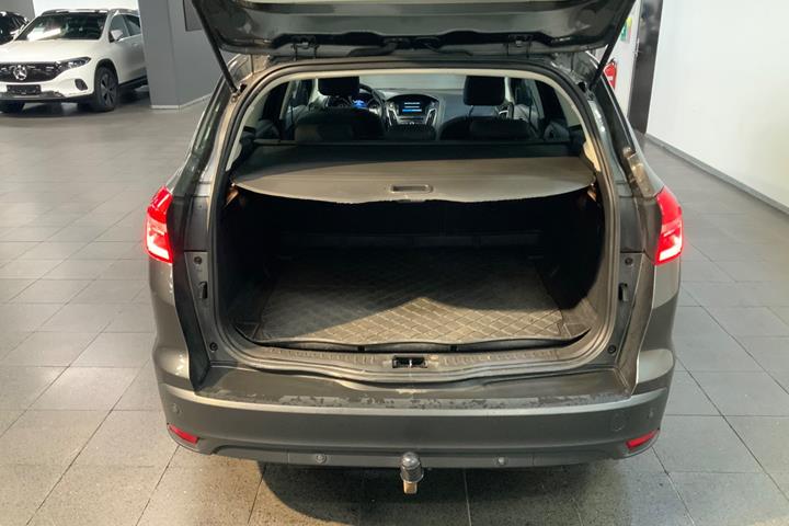 Grå Ford Focus fra 2018