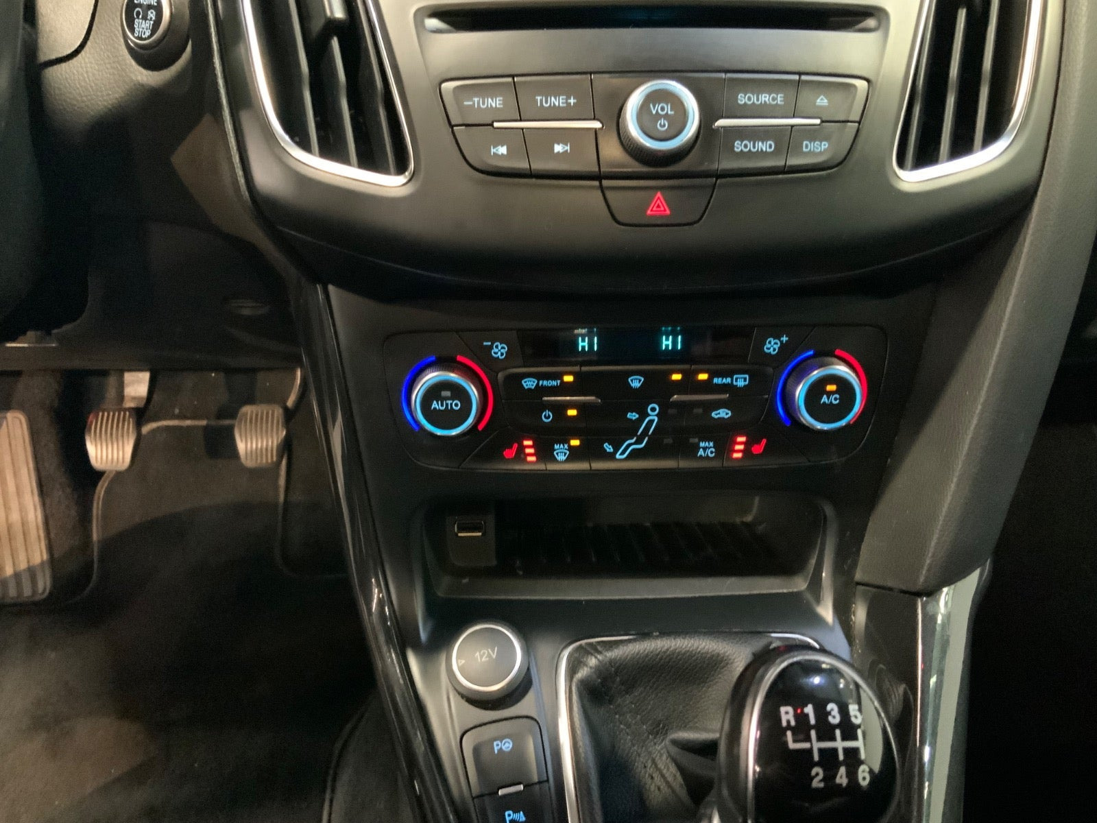 Grå Ford Focus fra 2018
