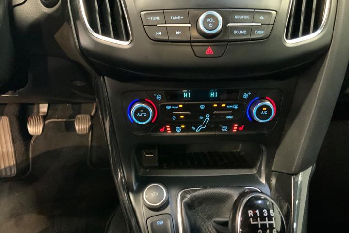 Grå Ford Focus fra 2018