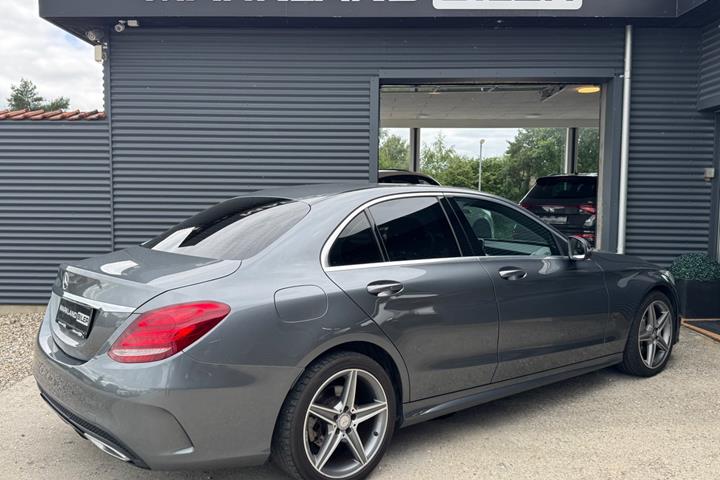 Grå Mercedes C220 d fra 2016