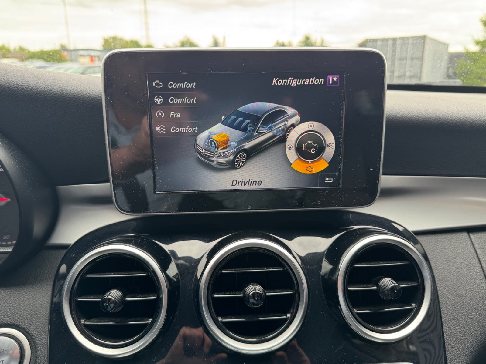 Grå Mercedes C220 d fra 2016