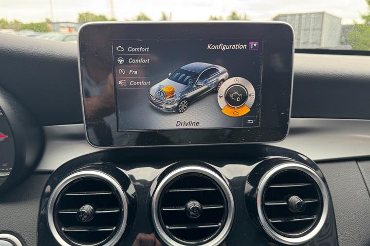 Grå Mercedes C220 d fra 2016