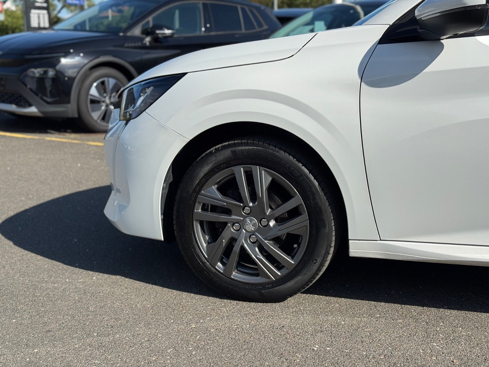 Hvid Peugeot 208 fra 2021