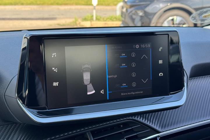 Hvid Peugeot 208 fra 2021
