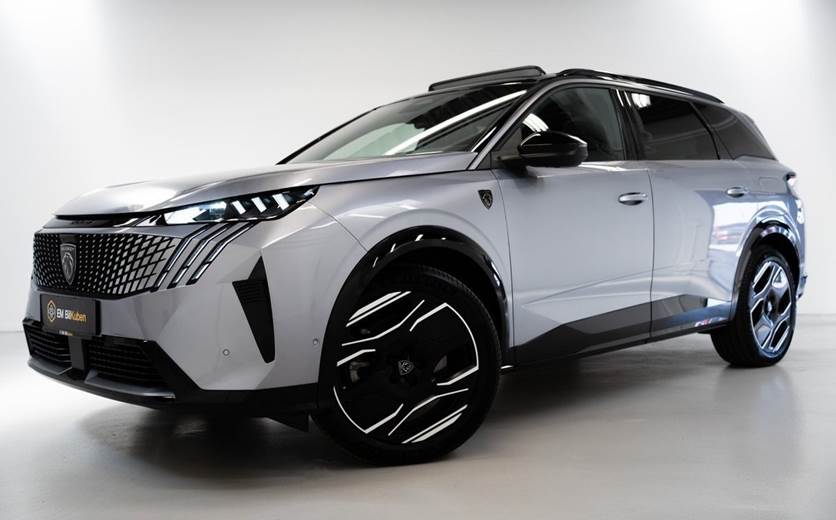 Peugeot e-5008 77 GT Pack AWD 7prs