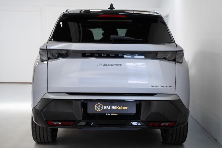 undefined Peugeot e-5008 fra 2025
