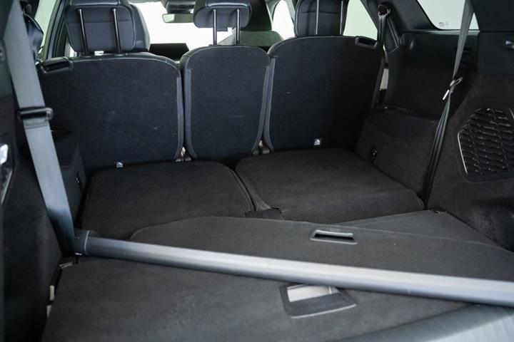 undefined Peugeot e-5008 fra 2025