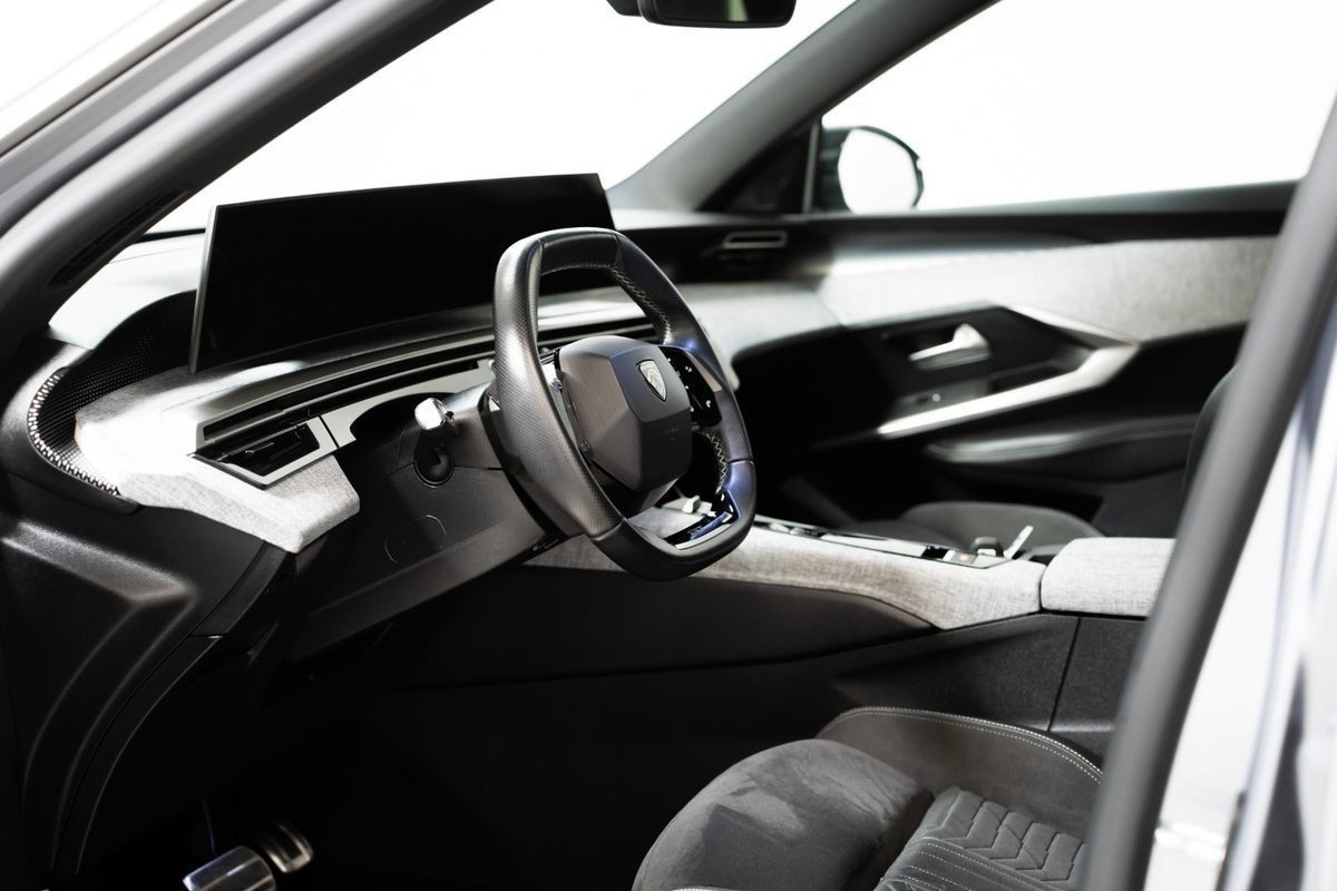 undefined Peugeot e-5008 fra 2025