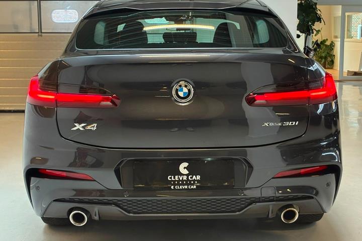 Grå BMW X4 fra 2019