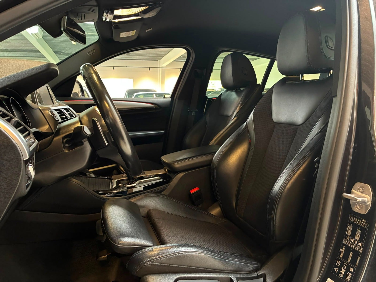 Grå BMW X4 fra 2019