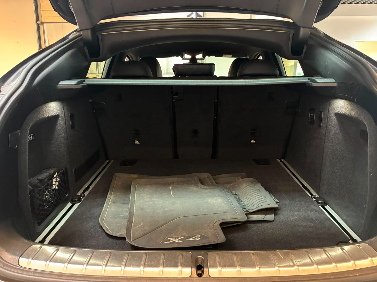 Grå BMW X4 fra 2019