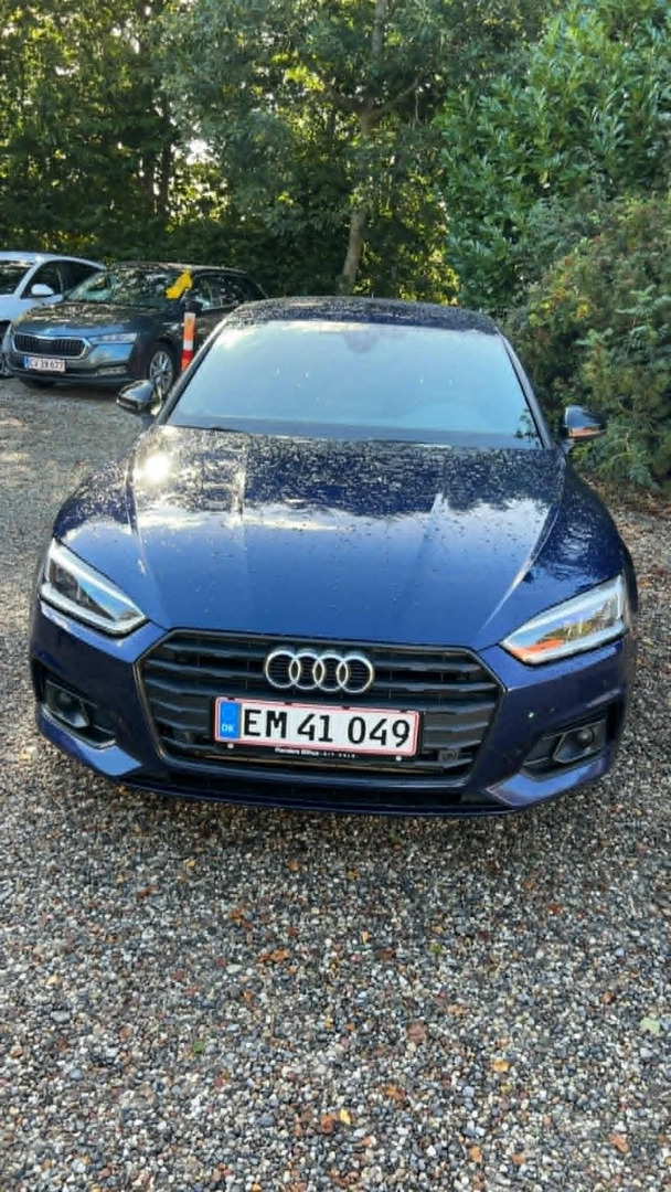 Blå Audi A5 fra 2019