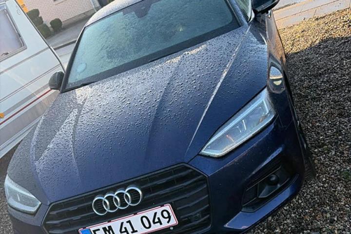 Blå Audi A5 fra 2019