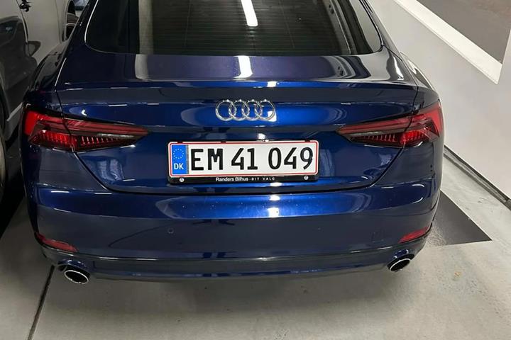 Blå Audi A5 fra 2019