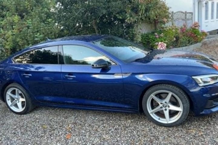 Blå Audi A5 fra 2019