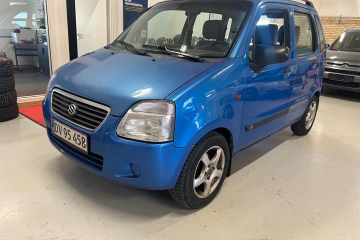 Blå Suzuki Wagon R+ fra 2000