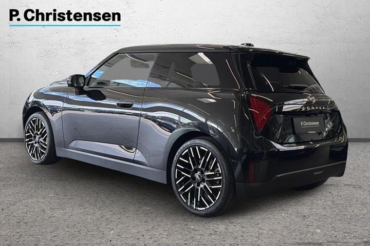 Sort Mini Cooper SE fra 2025