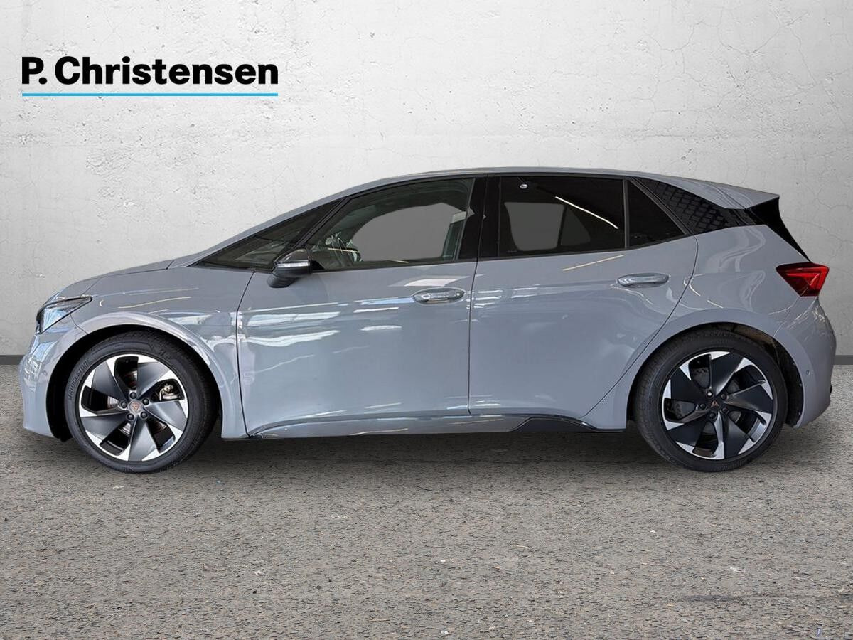 Grå Cupra Born fra 2023