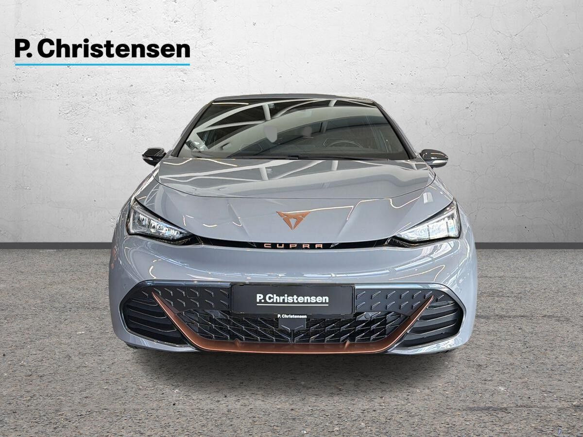 Grå Cupra Born fra 2023