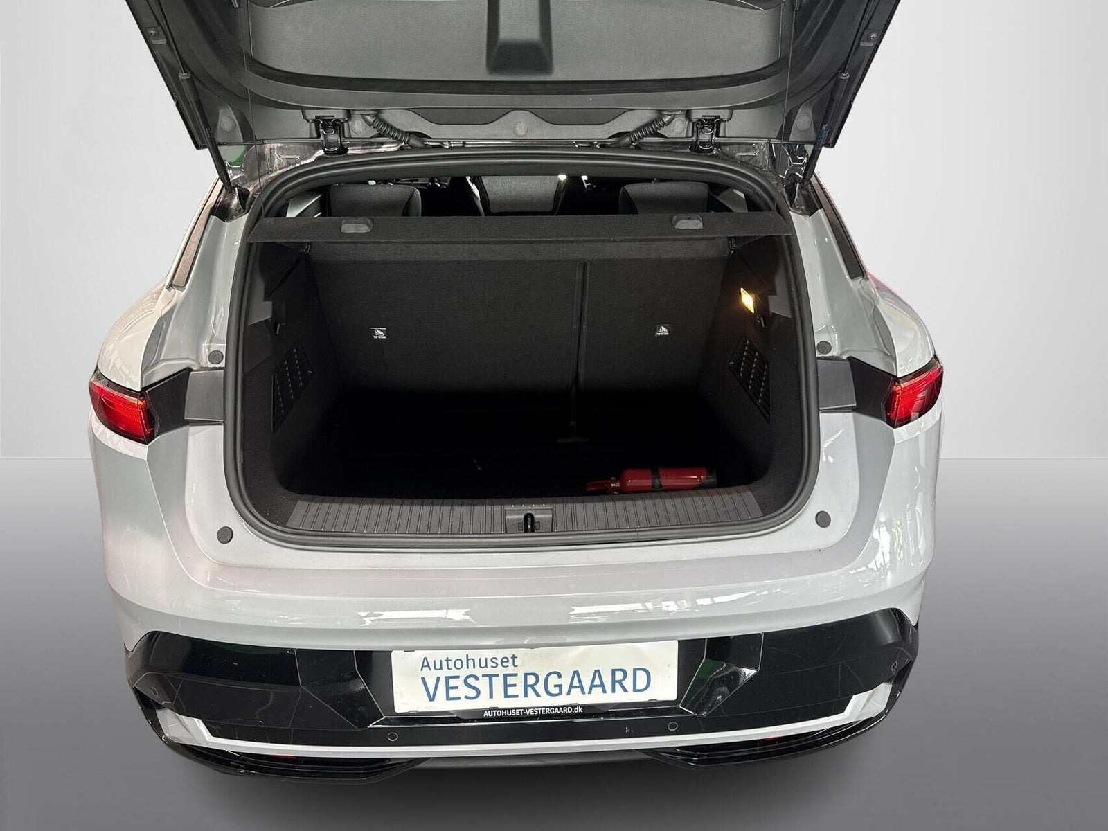 Grå Renault Megane E-Tech fra 2023