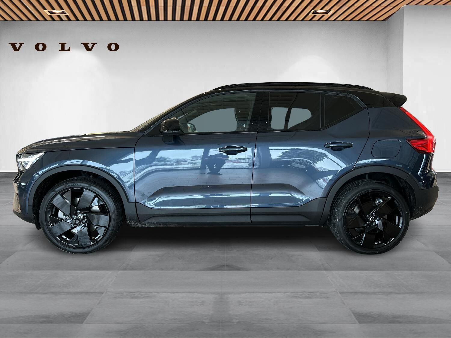 Blå Volvo EX40 fra 2026