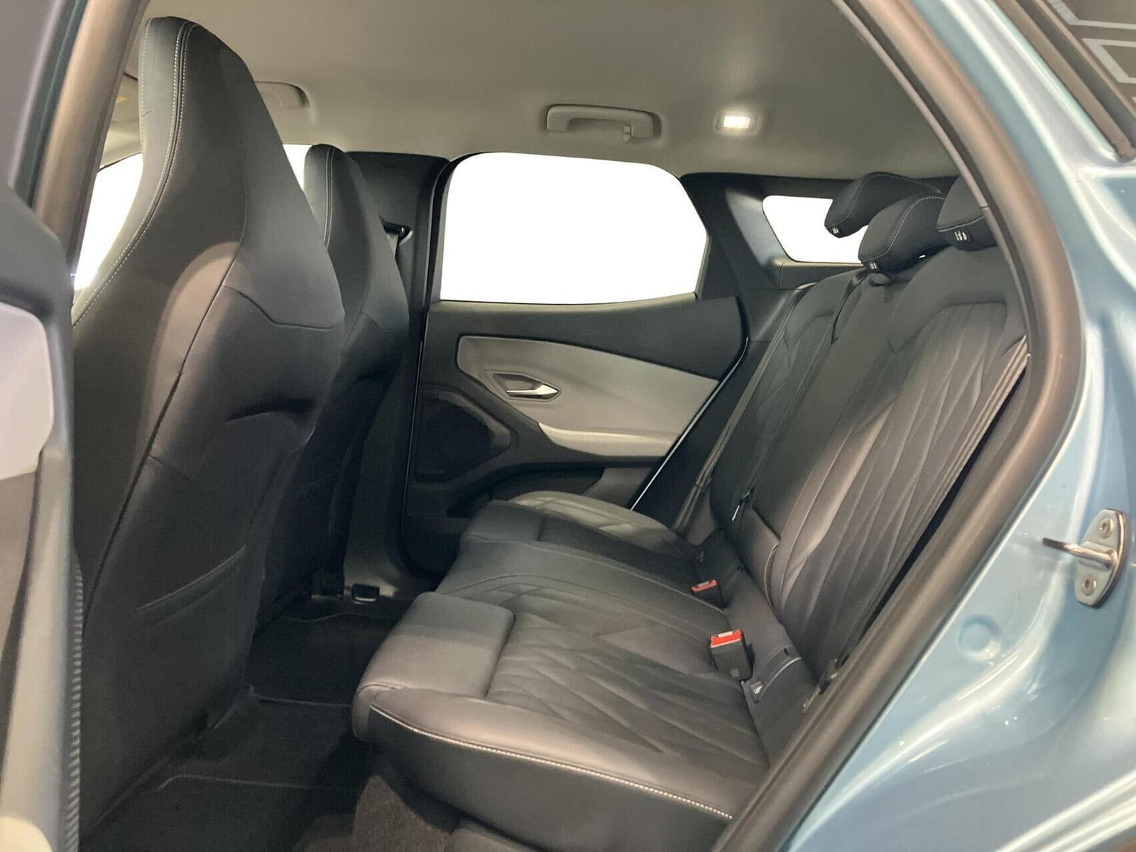 Blå Ford Explorer fra 2025