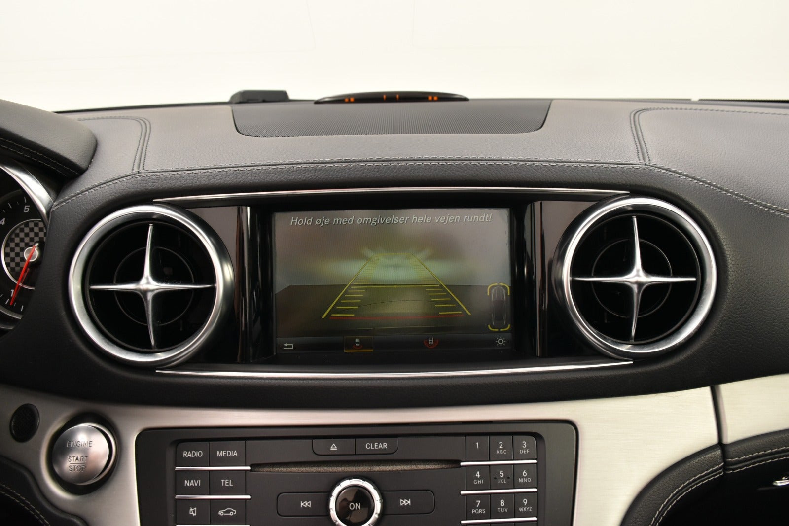 Sort Mercedes SL400 fra 2016
