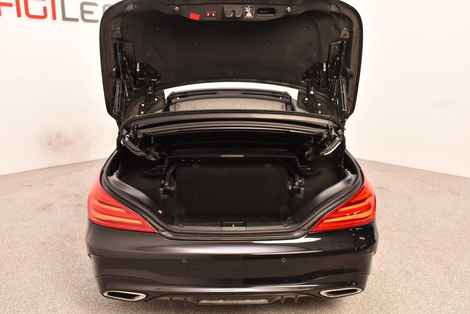 Sort Mercedes SL400 fra 2016