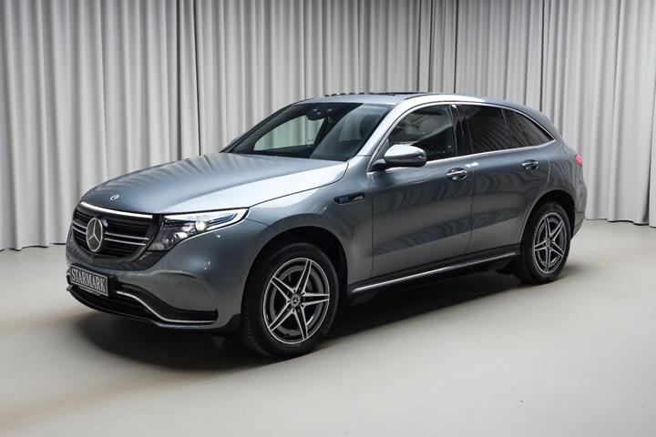 Grå Mercedes EQC400 fra 2023