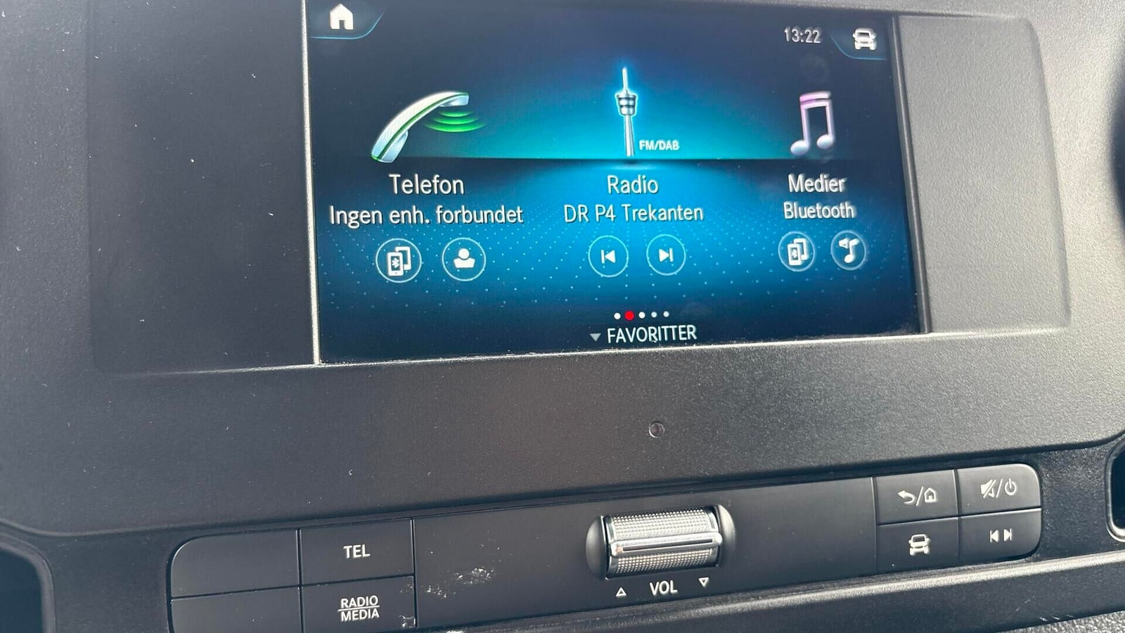 Hvid Mercedes Sprinter 317 fra 2024