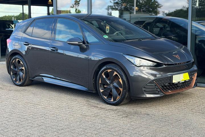 Grå Cupra Born fra 2024
