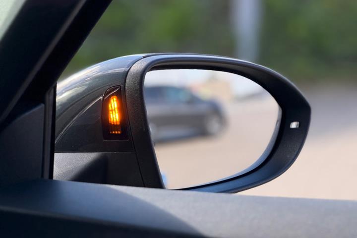 Grå Cupra Born fra 2024