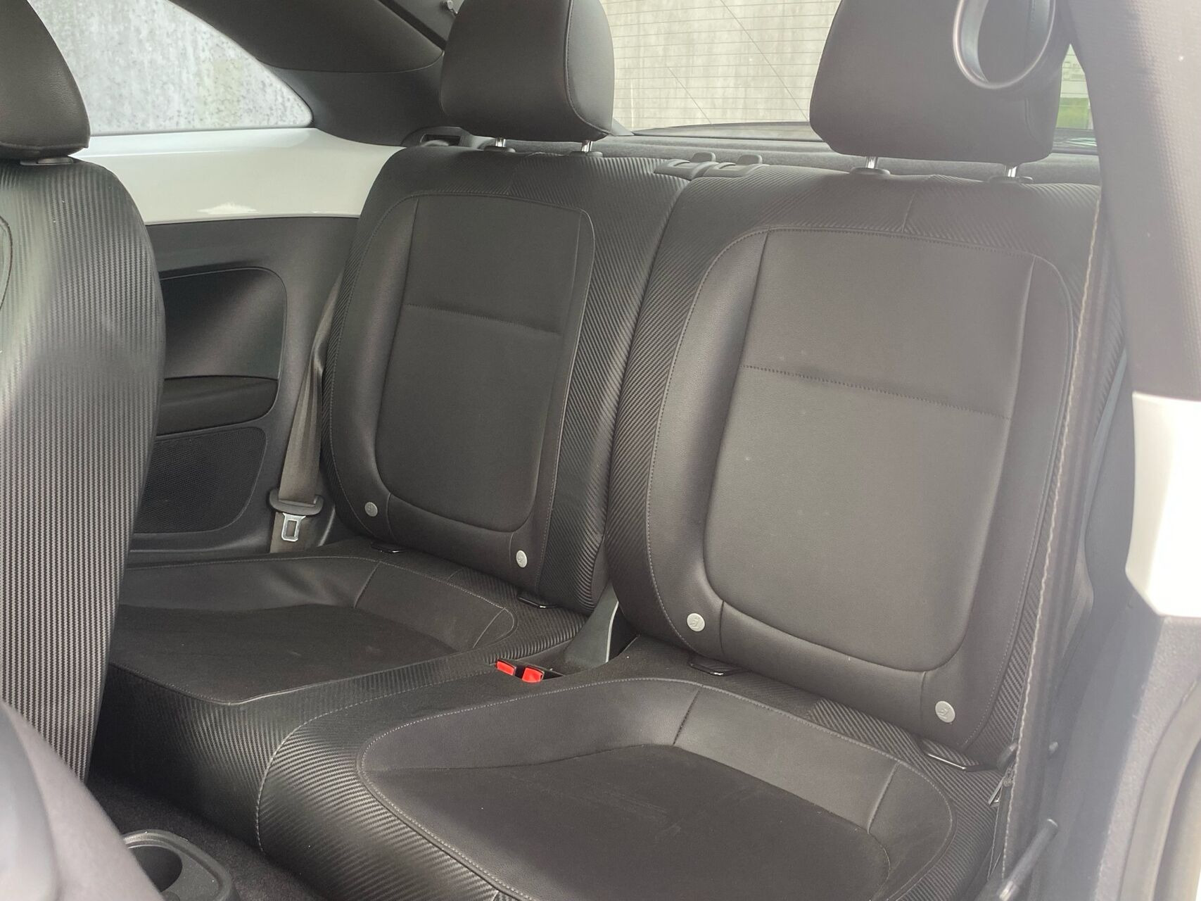 Hvid VW Beetle fra 2018