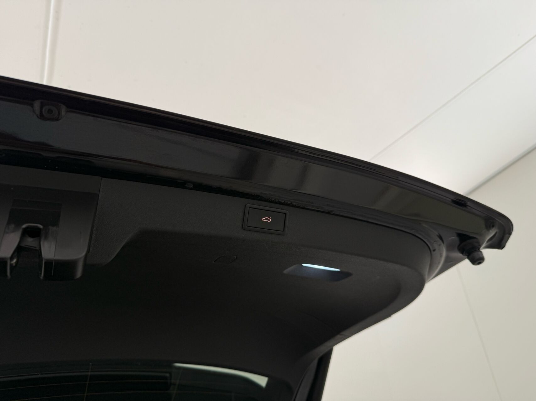 Sort Skoda Enyaq fra 2023