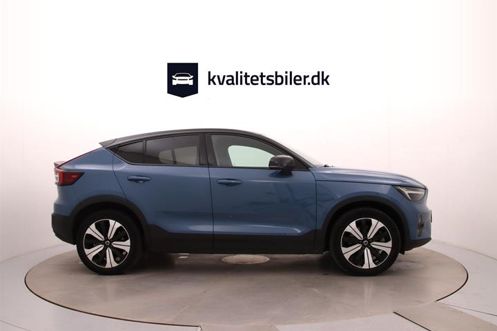 Blå Volvo C40 fra 2022