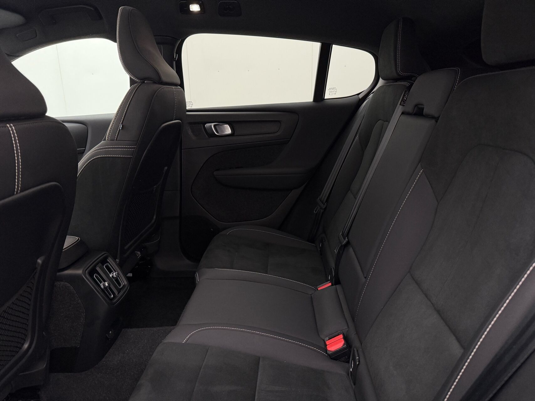 Blå Volvo C40 fra 2022