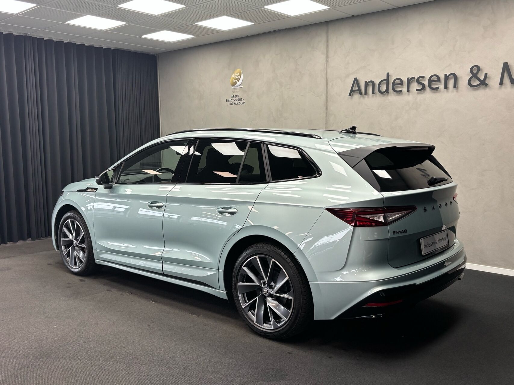Sølv Skoda Enyaq fra 2024