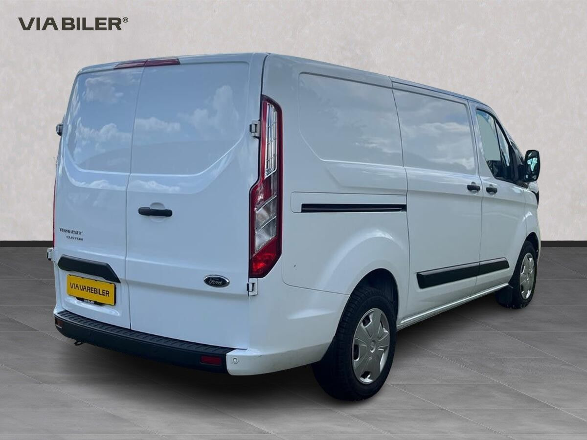 Hvid Ford Transit Custom fra 2023