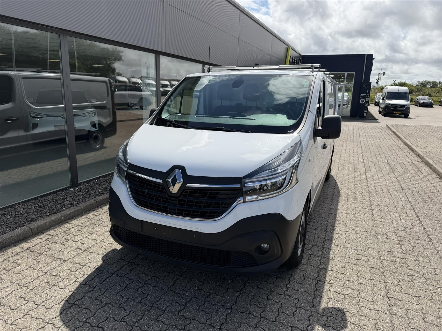 Renault Trafic 2,0 T29 L2H1 DCI 120HK Van 6g