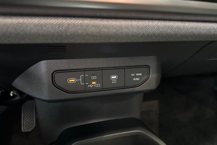 Blå Kia EV4 fra 2026