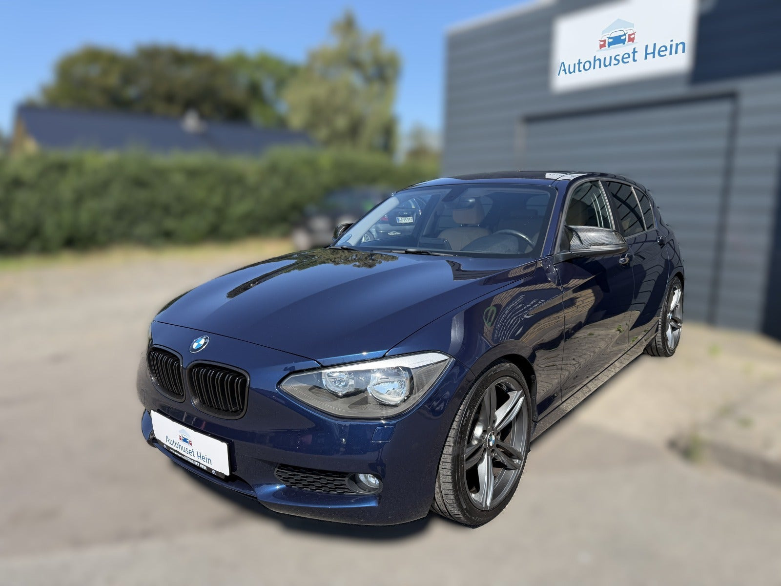 Blå BMW 116i fra 2012